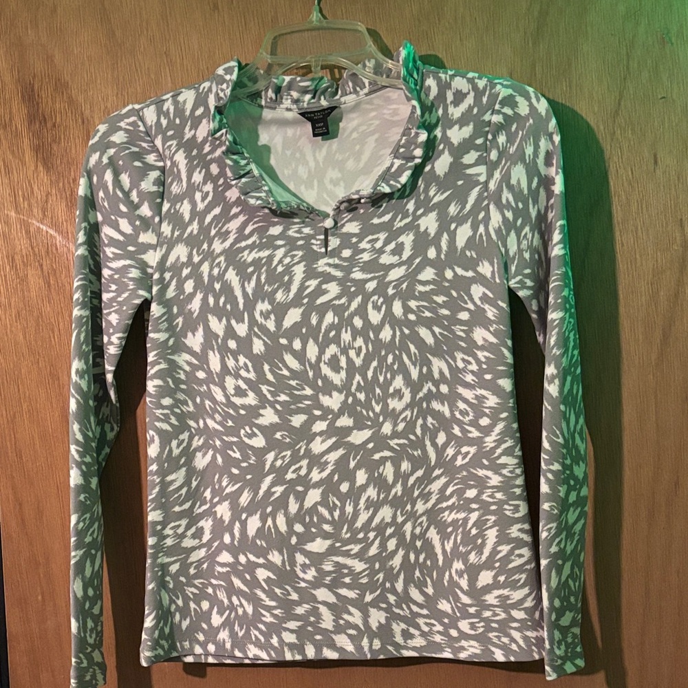 Ann Taylor Green Patterned Long Sleeve Top
